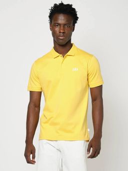 GAP - Men Yellow Solid Polo T-Shirt