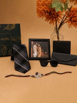 Voylla - Multi-Color Royal Bro Rakhi Gift Set