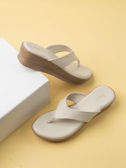 Inc.5 - Womens Cream Solid Round Toe Casual Sandals