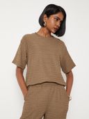 Brown color option