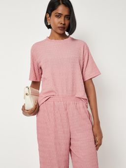 max - Women Textured Top