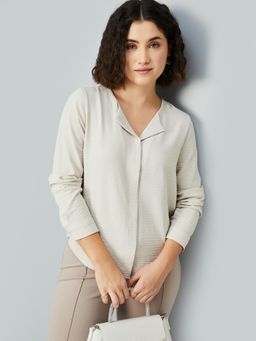 max - Women Textured Top