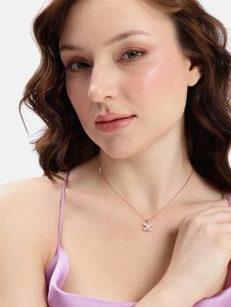 MINOUS - Silver Rose Pearl Petal Necklace