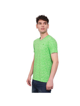 Being Human - Clothing Green Regular Fit Men T-Shirt