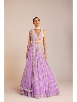 Vvani by Vani Vats - Lilac Chandelier Pearl Lehenga with Pearl Blouse, Dupatta & Belt (Set of 4)