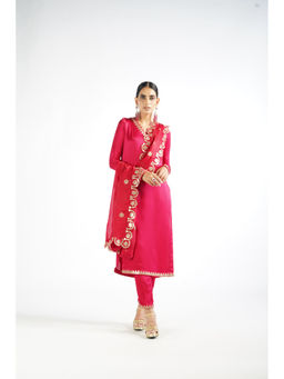Vvani by Vani Vats - Crimson Red Straight Kurta & Pant with Dupatta (Set of 3)