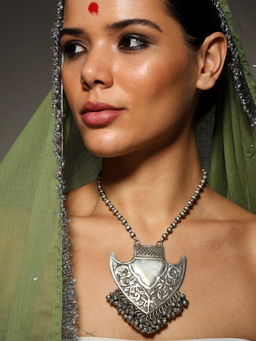 VENI - 92.5 Silver Plated Oxidized Necklace