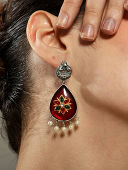 VENI - Tear Shaped Earrings