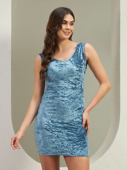 VAARARO - Blue Glam Crushed Velvet Mini Dress with Stylish V-Neck