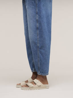Birkenstock - Arizona Unisex Regular Width Grey Sandals
