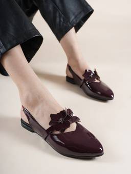 Drop Bold - Women Maroon Floral Sandals