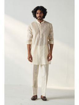 STUDIO BAGECHAA - White Kabir Short Kurta and Pant (Set of 2)