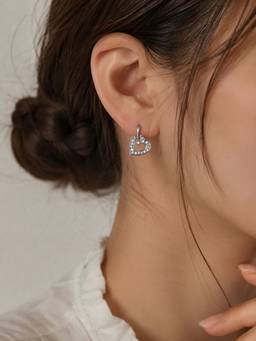 MINOUS - Silver Sparkling Open Heart Earrings
