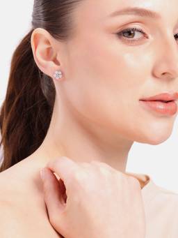 MINOUS - Silver Mini Flower Spark Studs