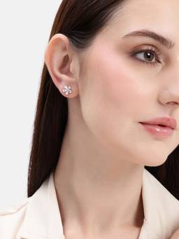 MINOUS - Silver Luxe Flower Sparkle Earrings