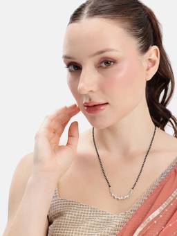 MINOUS - 925 Silver Pearl Line Diamond Spark Mangal Sutra