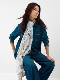 Accessorize London - Women's Off-White Lightweight Gardenia Print Scarf