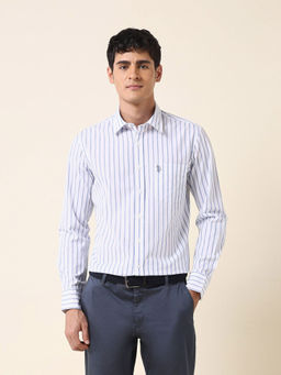 U.S. POLO ASSN. - Men Vertical Striped Tailored Fit Shirt
