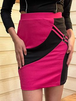 Tandul - Women Bold Black and Pink Skirt