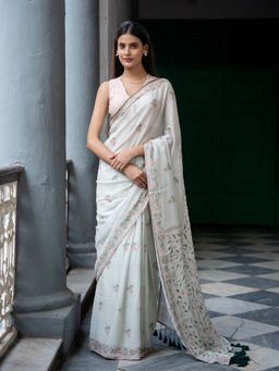 Suta - Green Color Cotton Blend Saree Without Blouse