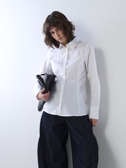 ONLY - Women's Solid Slim Fit White Shirt