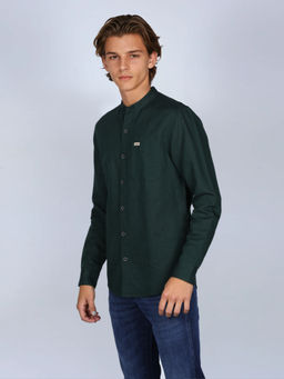 Wrangler - Men Solid Green Regular Fit Shirt