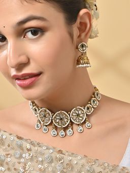 Fida - Women Green Studded Stone Bridal Choker Necklace and Earrings Set