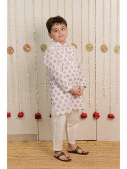 TINY COLOUR - White Paisley Kurta with Pyjama and Dupatta