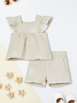 max - Girls Embroidered Top with Shorts