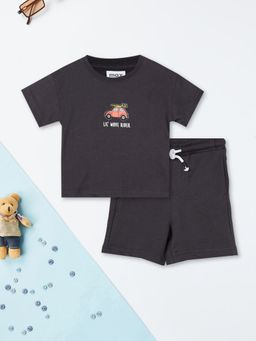 max - Boys Printed T-Shirt with Shorts