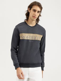 United Colors of Benetton - Regular Fit Crew Neck Embroidered Velour Sweatshirt