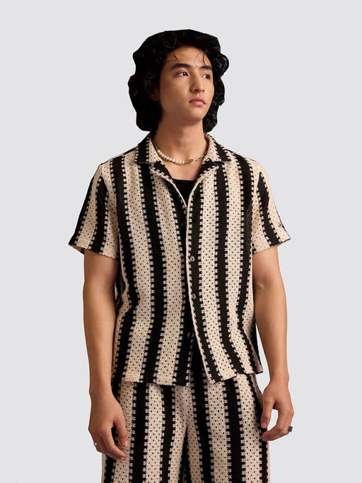Muvazo Ebony Edge Crochet T-Shirt