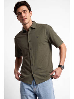 Allen Solly - Men Olive Relaxed Fit Solid Half Sleeves Casual Shirt