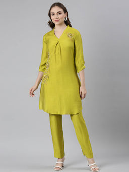 NEERU'S - Green Regular Curved Kurti and Trousers (Set of 2)