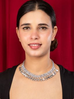 Niscka - Rhodium Plated Silver Necklace