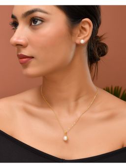 VOJ - Gold Plated Stainless Steel White Pearl Studded Chain Set