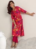Red color option, Sold out, Currently selected