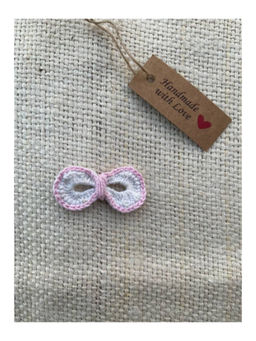 Taraasi - Handmade Crochet Hair Clip