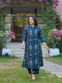 Teal color option, Currently selected