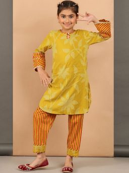 BaawRi - Mustard Leaf & Floral Print Straight Kurta and Pant