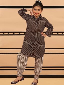 BaawRi - Brown Printed Straight Kurta with Pant