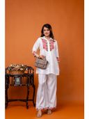 White color option, Currently selected