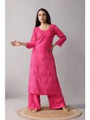 Pink color option, Currently selected