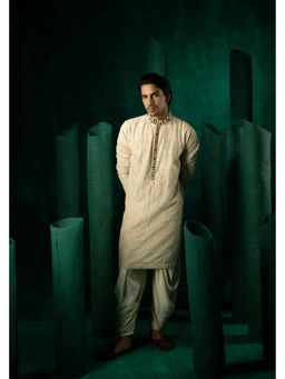 Twenty Nine - Men Beige Jaaliwork Chikankari Mirror Embellished Kurta with Dhoti