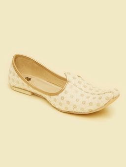 Manyavar - Exquisite Cream Georgette Juttis for Men