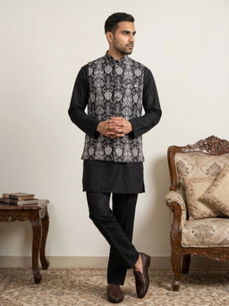 Jompers - Men Black Geometric Printed Kurta with Pyjama and Nehru Jacket