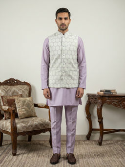 Jompers - Men Lavender-White Floral Embroidered Kurta with Pyjama and Nehru Jacket