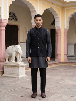 Jompers - Men Black Embroidered Velvet Kurta with Pyjama and Nehru Jacket