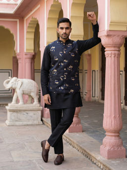 Jompers - Men Navy Blue Floral Printed Kurta with Pyjama and Nehru Jacket