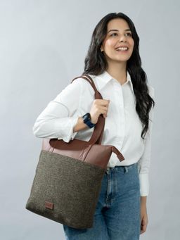 Zouk - Bristel Everyday Tote bag